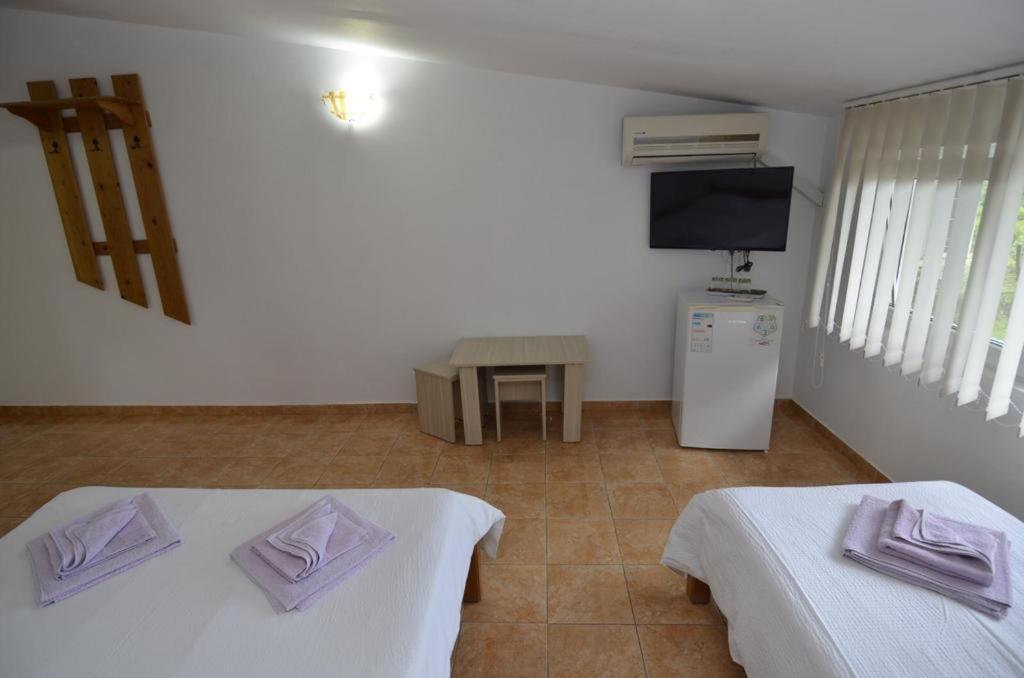 Vila Rara Hotel Costinesti Bagian luar foto