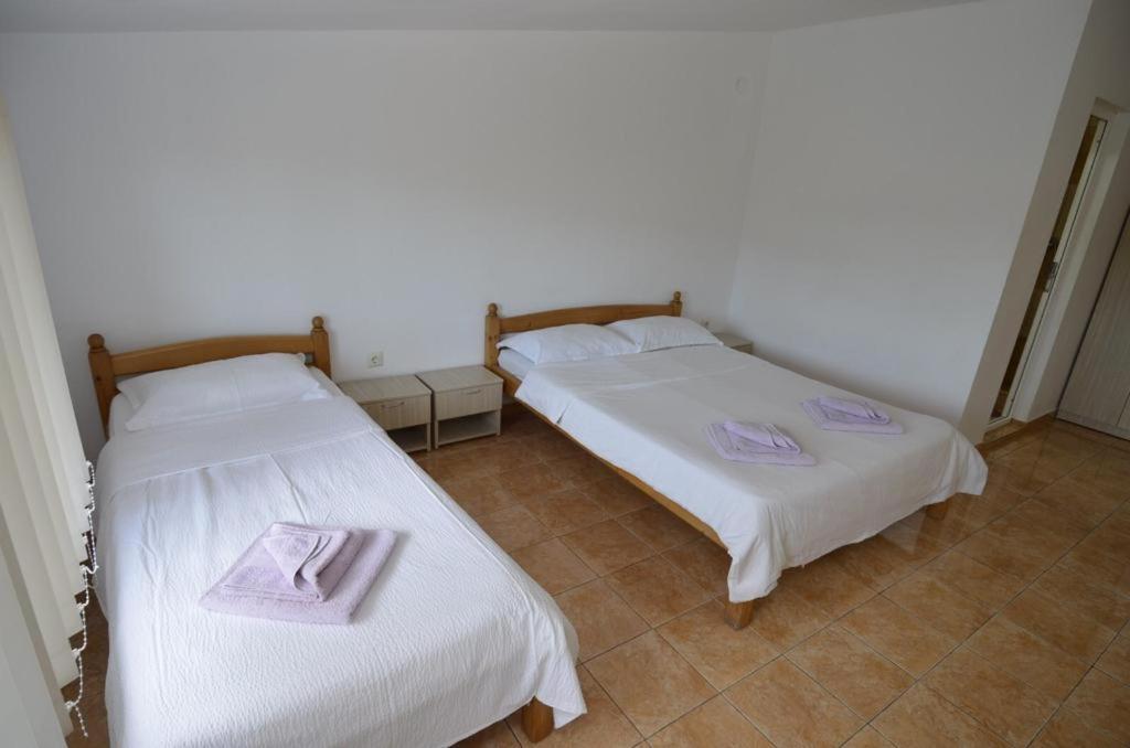 Vila Rara Hotel Costinesti Bagian luar foto